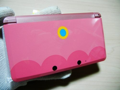 Nintendo 3DS Peach Edition