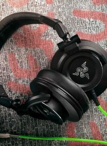 Razer celebra el 2014 con la nueva gama de cascos Adaro