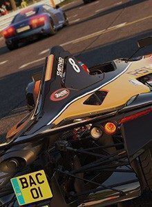 Project CARS corre en Oulton Park