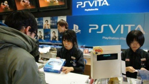 10656ps_vita_retail_launch_28-e1325780137266