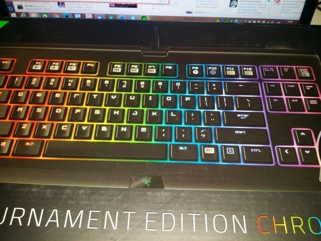 Razer Blackwidow T.E. Chroma 002