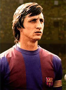 PES 2018  de gala con la presencia de Johan Cruyff